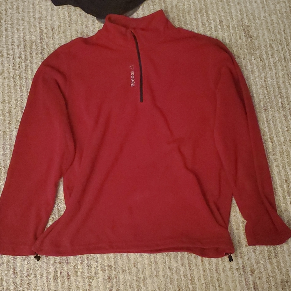 Lightweight quarter zip fleece